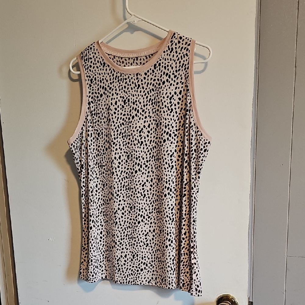 SHEIN Black and Cream Polka Dot Tank Top